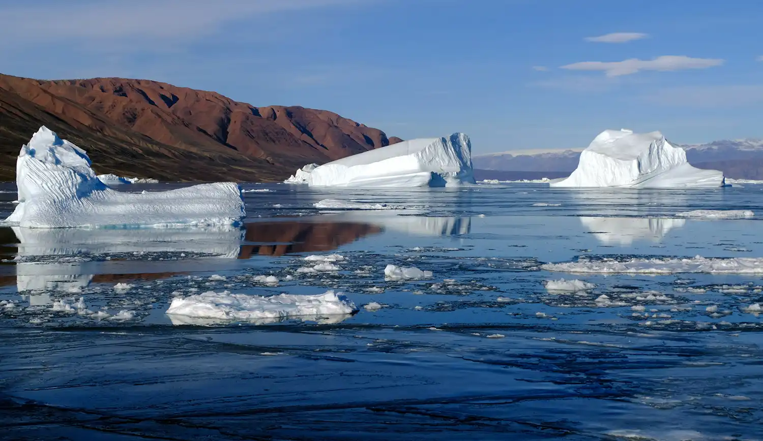 Paysage groenland iceberg geant